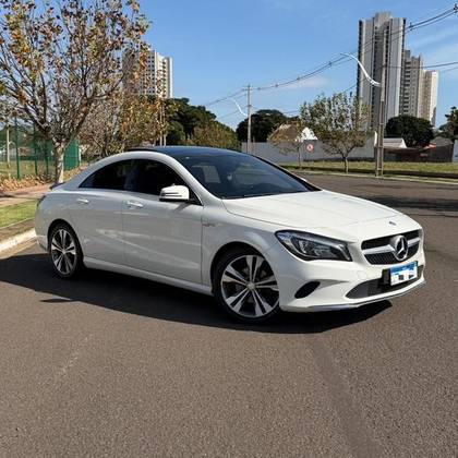 MERCEDES-BENZ CLA 200 1.6 URBAN 16V FLEX 4P AUTOMÁTICO MERCEDES-BENZ CLA 200 1.6 URBAN 16V FLEX 4P AUTOMÁTICO